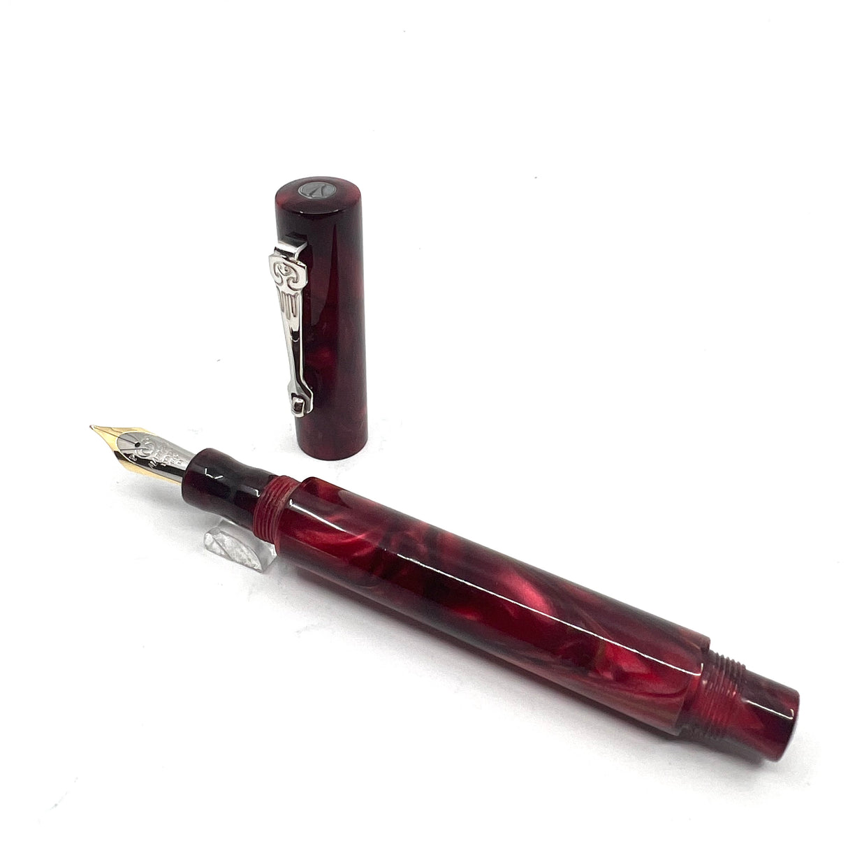 Marlen Eclisse Marbled Black & Lustrous Red Fountain Pen