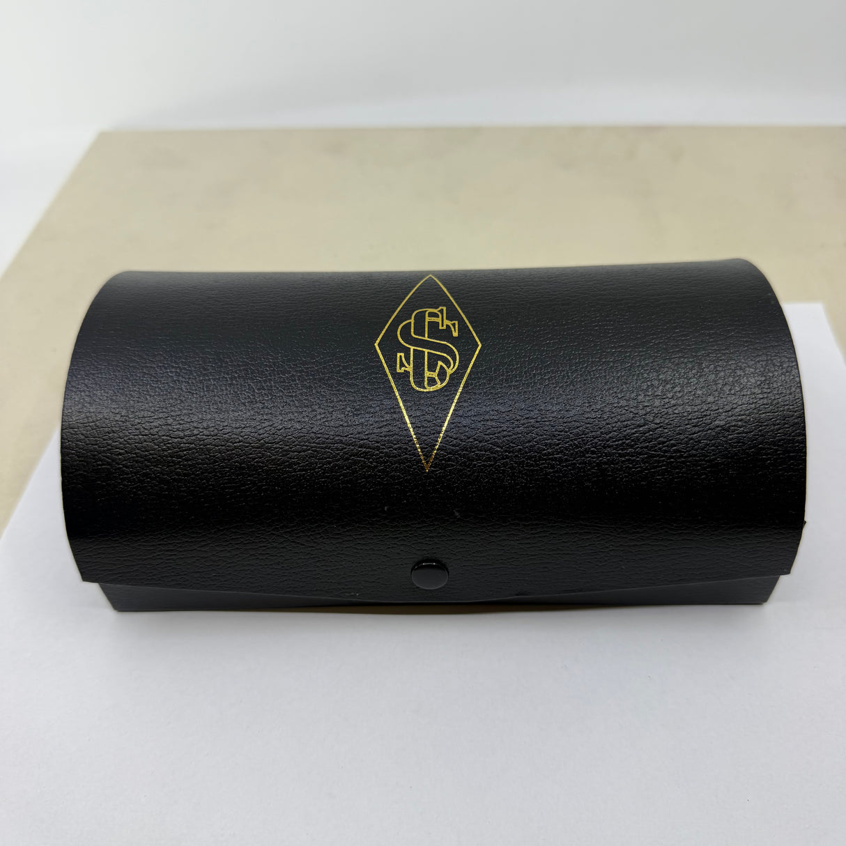 Conway Stewart Striped Ivory Finish Fountain Pen - Italic Fine 18kt Gold Nib