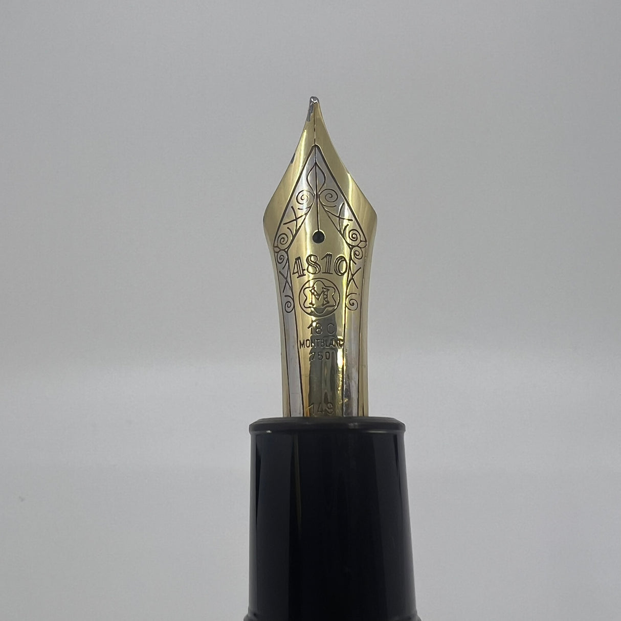 Montblanc Meisterstuck #146 LeGrand Black Fountain Pen   -  Very Flexible Fine 14kt Gold Nib