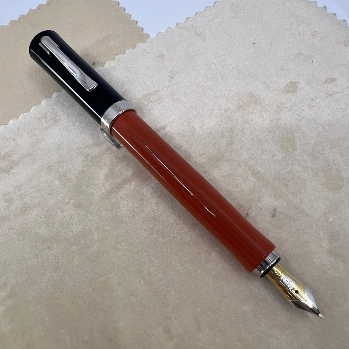 Graf von Faber Castell Intuition Black & Terra (Orange) Fountain Pen  -  Fine 18kt Gold Nib