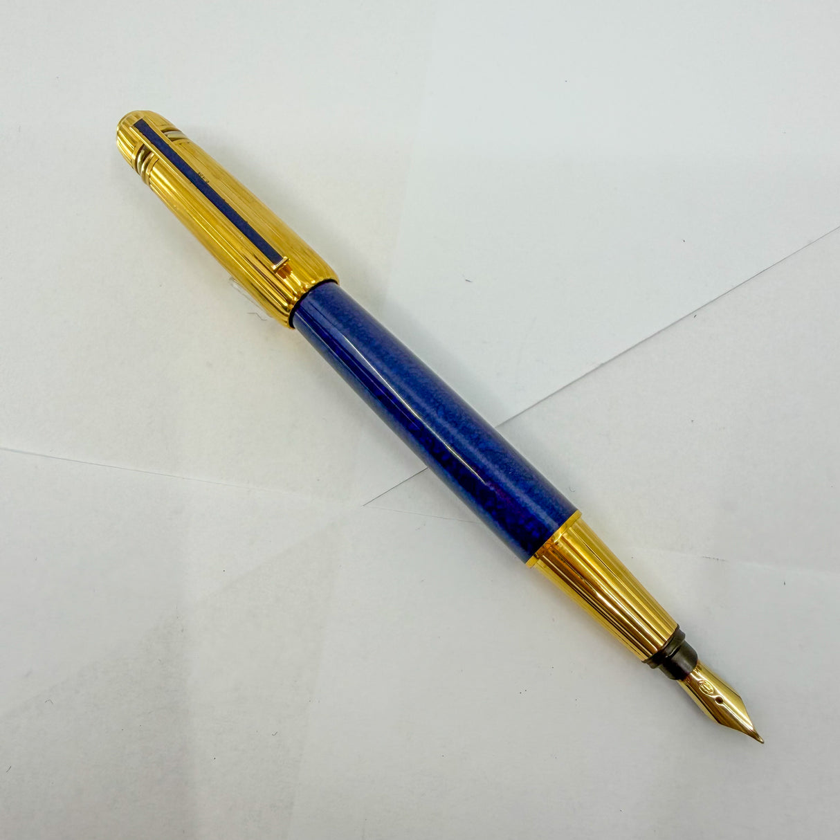 Cartier Pasha Marbled Blue Laque Barrel/Heavy Gold-Plated Fluted Cap Fountain Pen - Fine 18kt Gold Nib