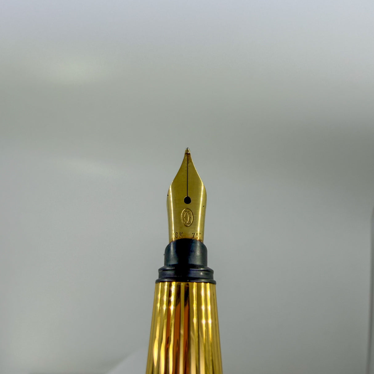 Cartier Pasha Marbled Blue Laque Barrel/Heavy Gold-Plated Fluted Cap Fountain Pen - Fine 18kt Gold Nib