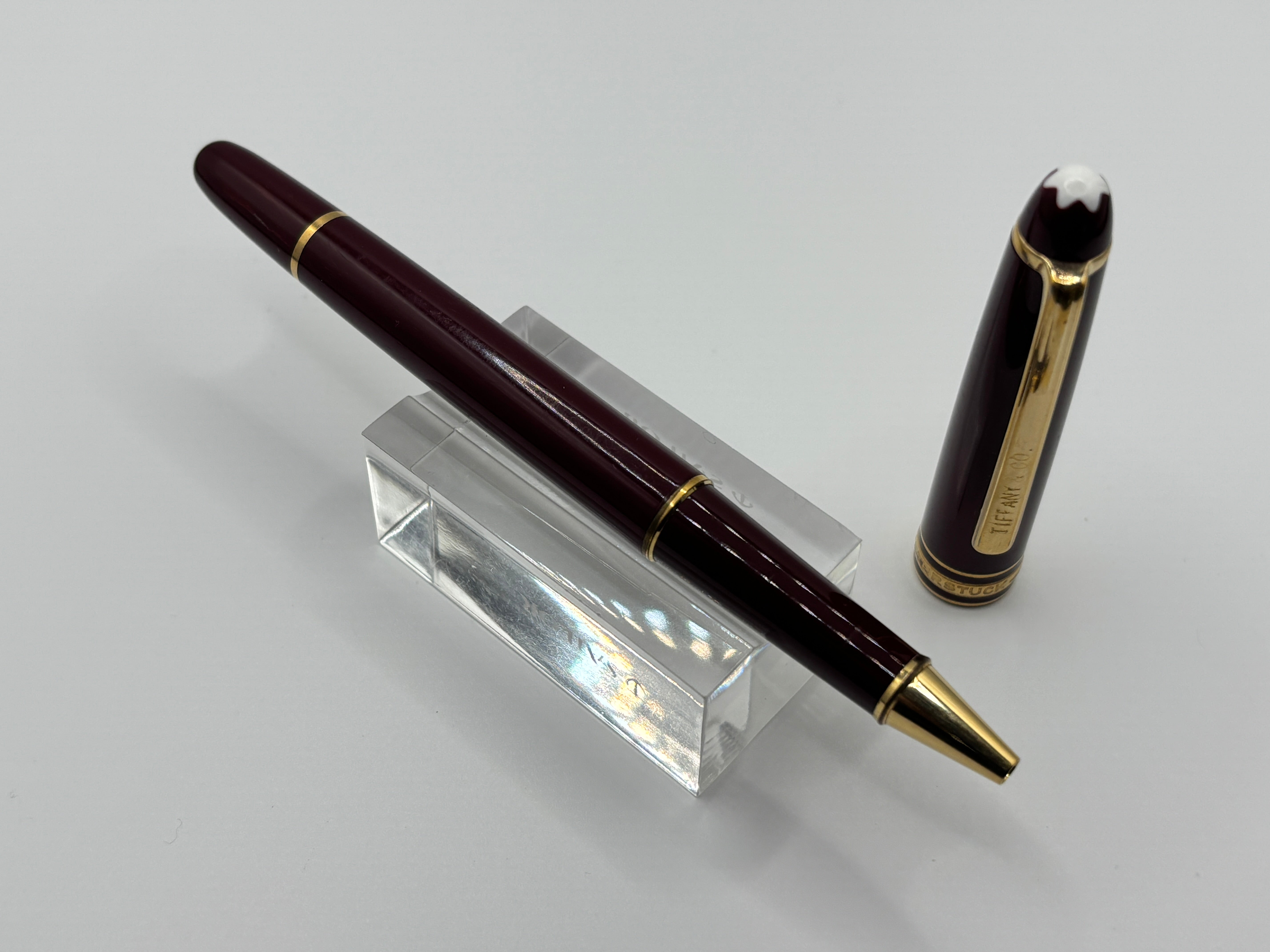 Montblanc Meisterstück Burgundy Red engraved Tiffany & Co on clip