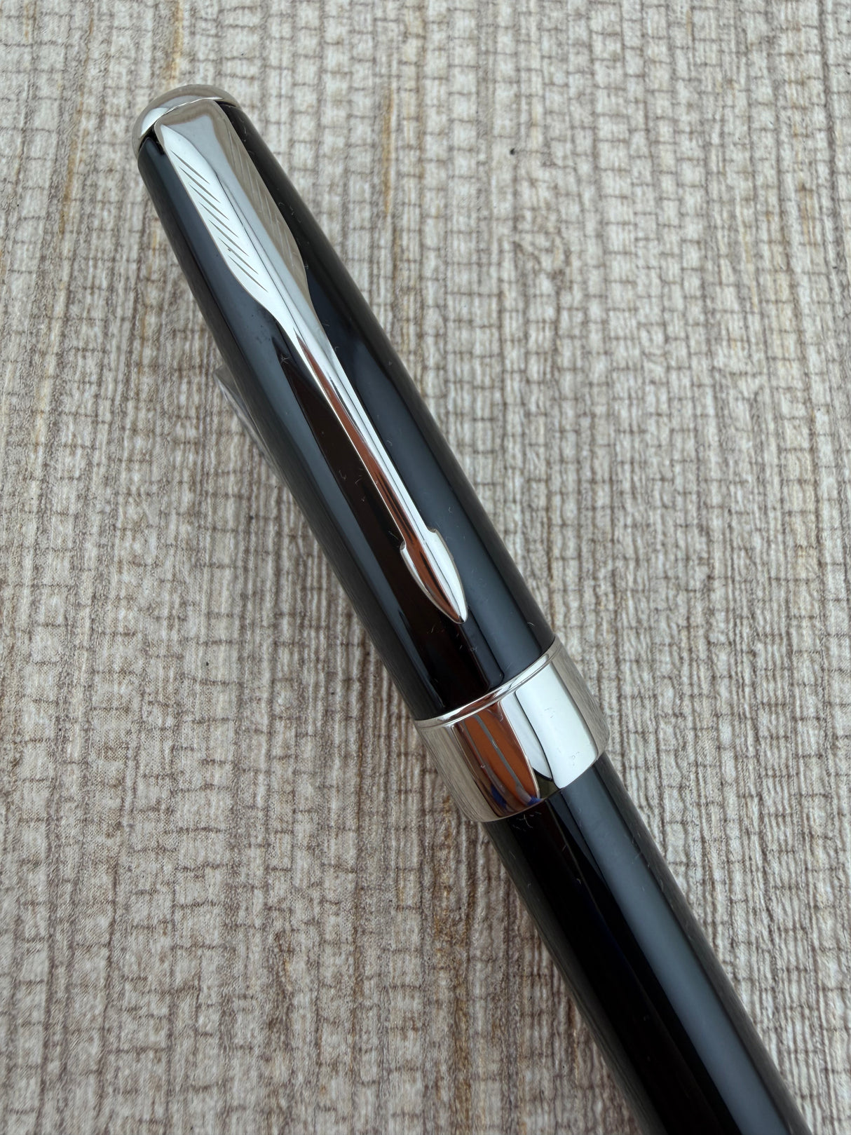 Parker Sonnet Black Lacquer Palladium Trim Gold 18K Nib - Fountain Pen