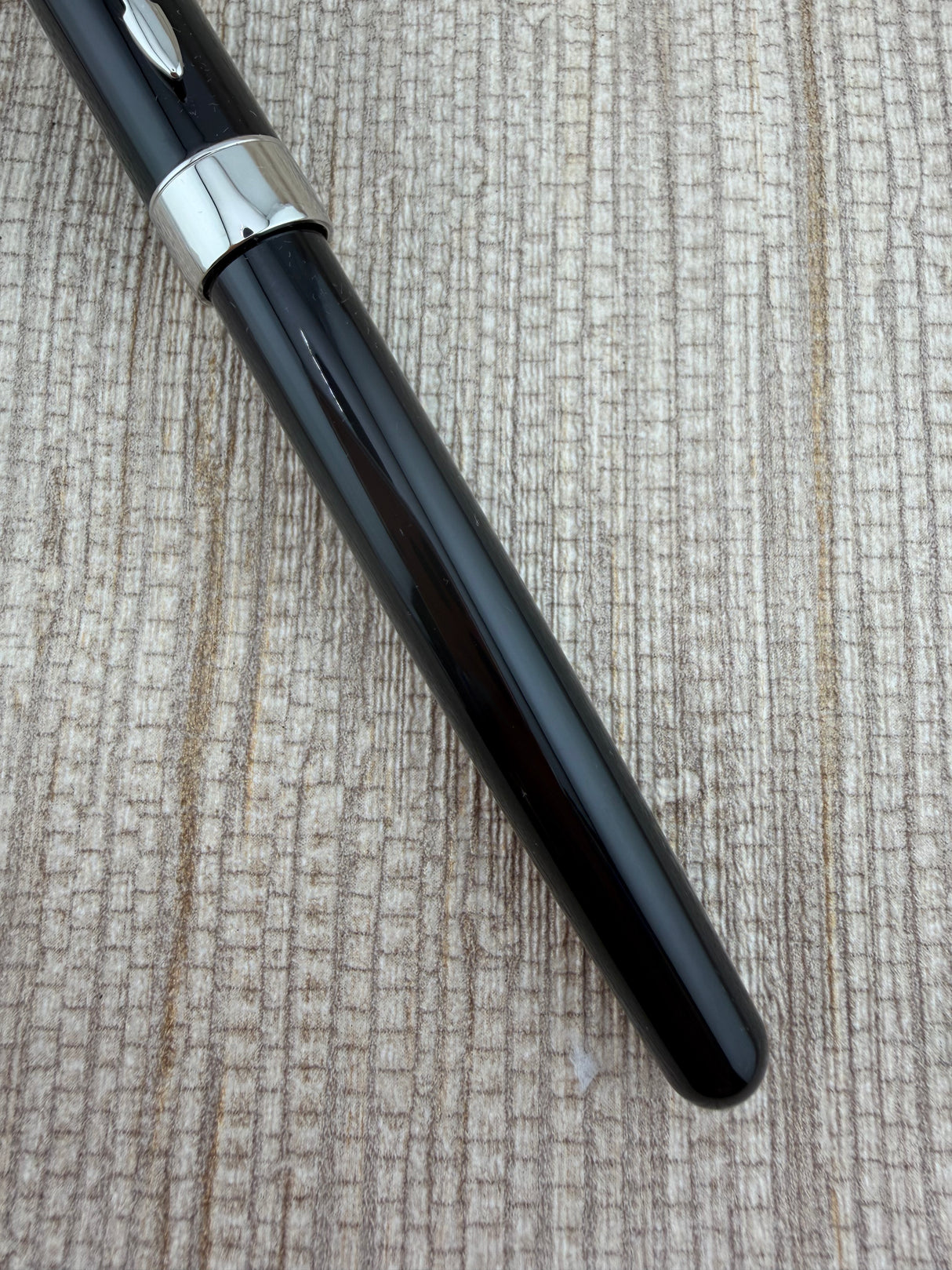 Parker Sonnet Black Lacquer Palladium Trim Gold 18K Nib - Fountain Pen