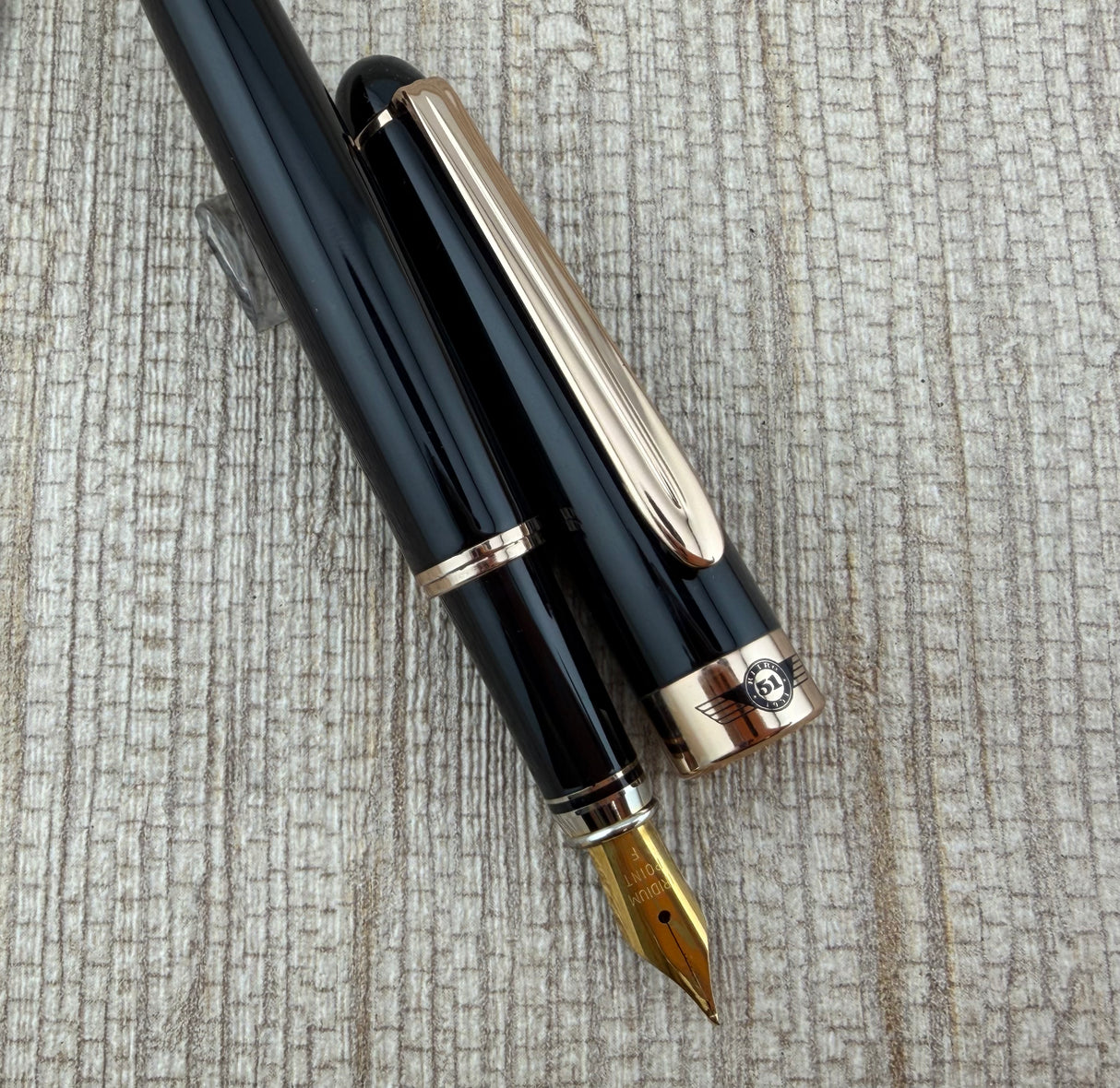 Retro 51 Black Gold Trim Circa 2000 - Fountain Pen