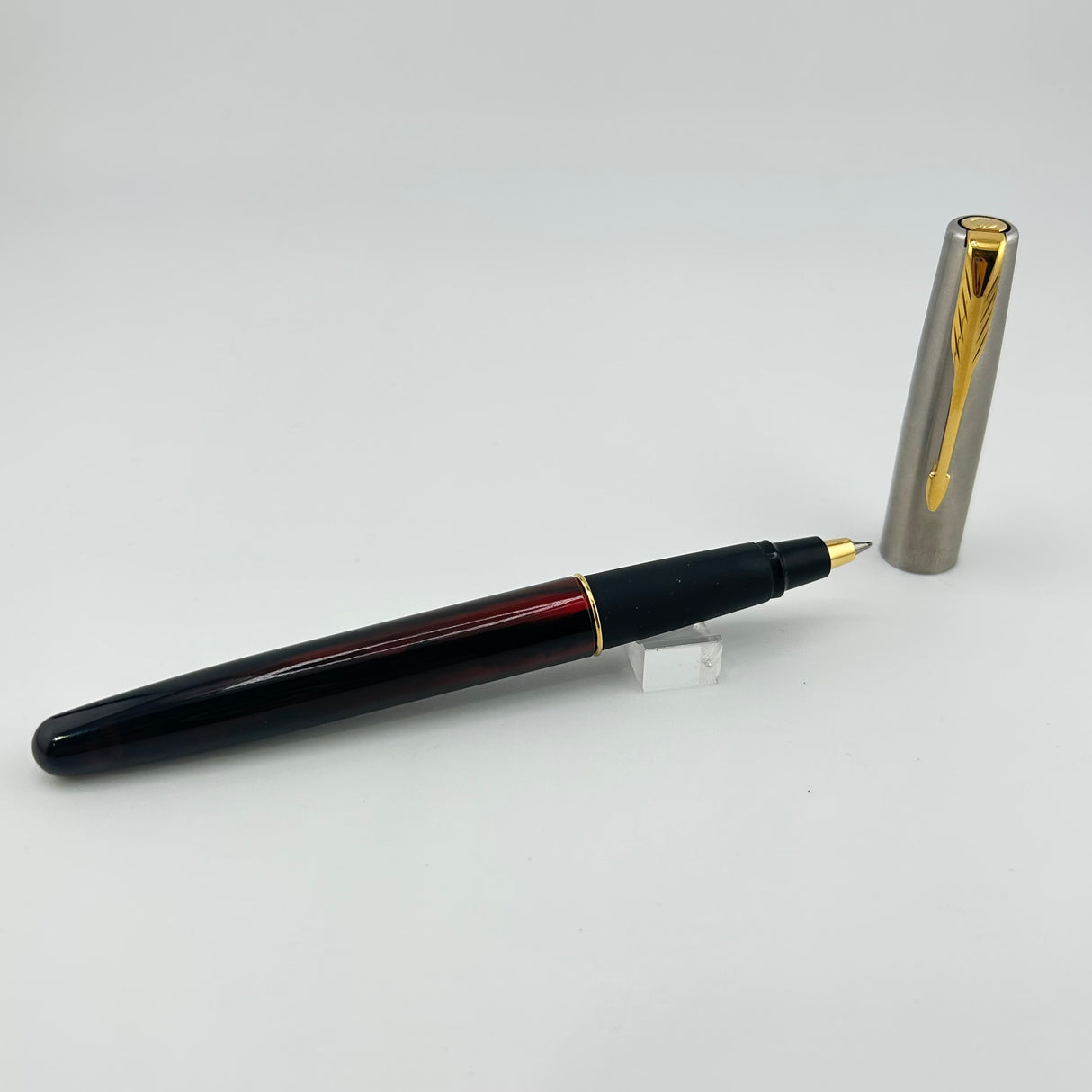 Parker Frontier Burgundy set Fountain Pen and Roller Ball