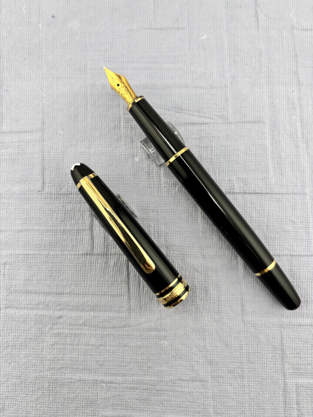 Montblanc Meisterstuck 145 Black Gold Trim Classique - Fountain Pen