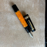 Delta Oversized Millennium  DolceVita 925 Gold Vermeil Trim Fountain Pen - 18kt Gold Nib
