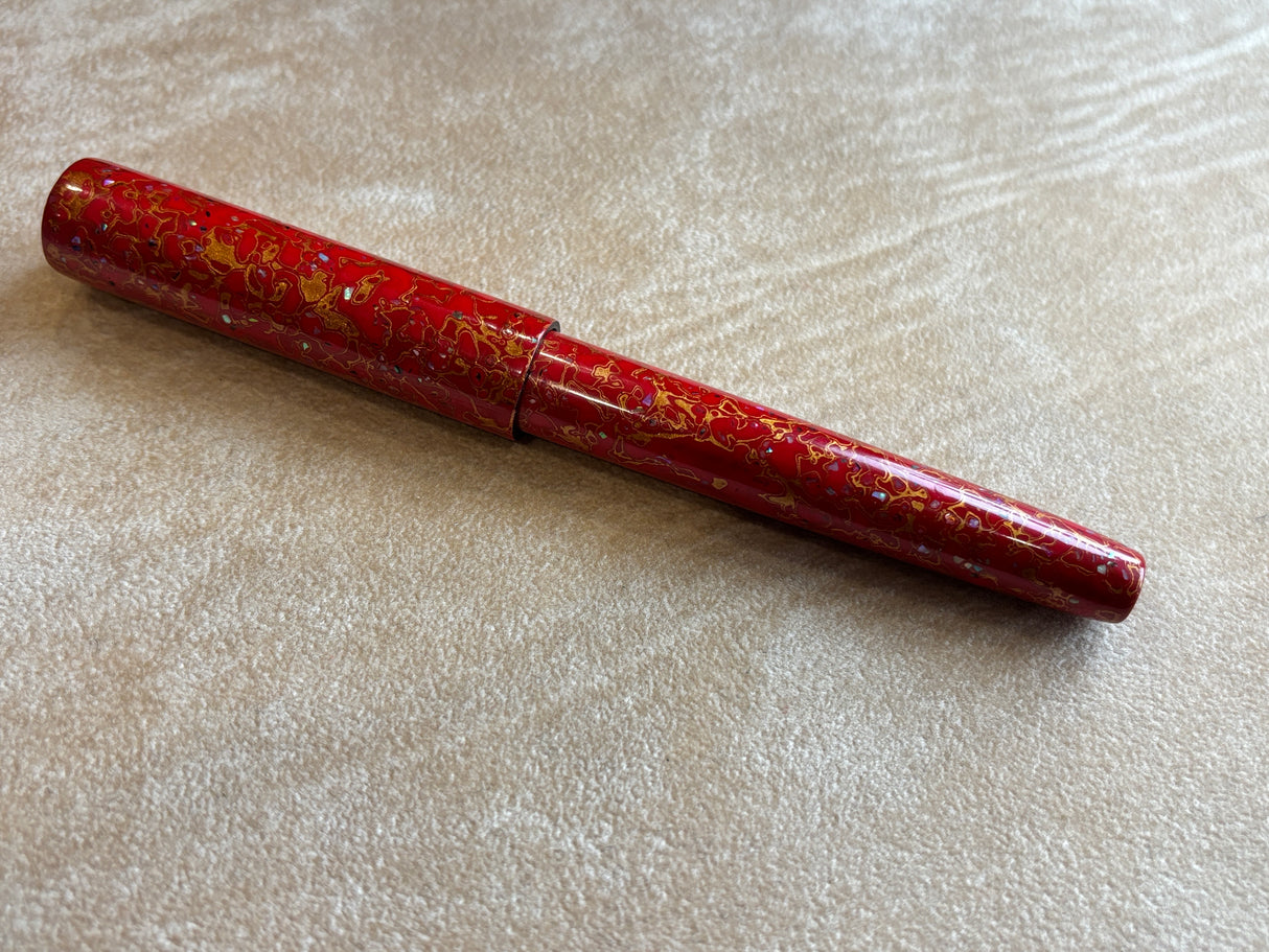 Wancher Sekai Saihi Urushi Aka-age Raden Fountain Pen