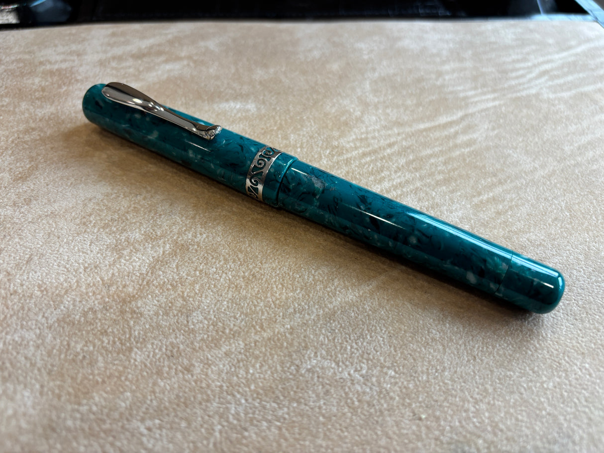 Visconti mid size Florentia Green Rhodium trim exclusive Casa delle stilografica 50th