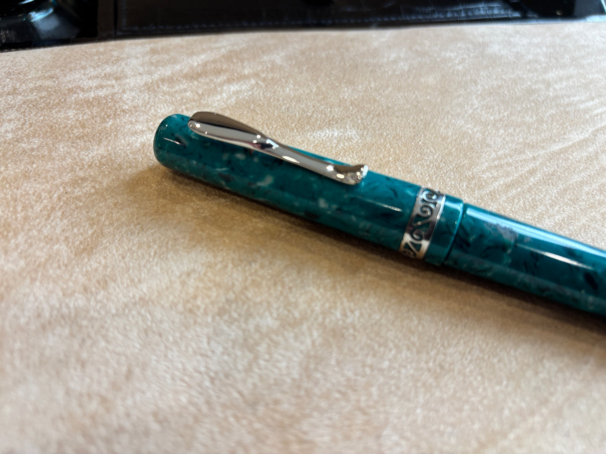 Visconti mid size Florentia Green Rhodium trim exclusive Casa delle stilografica 50th