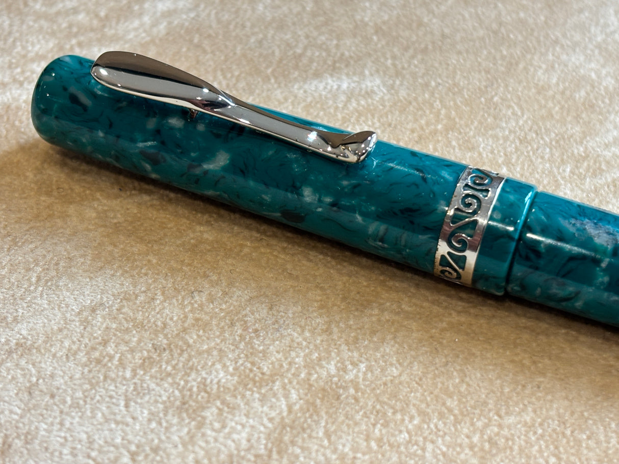 Visconti mid size Florentia Green Rhodium trim exclusive Casa delle stilografica 50th