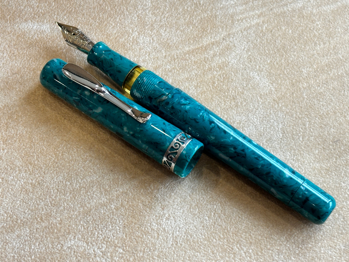 Visconti mid size Florentia Green Rhodium trim exclusive Casa delle stilografica 50th