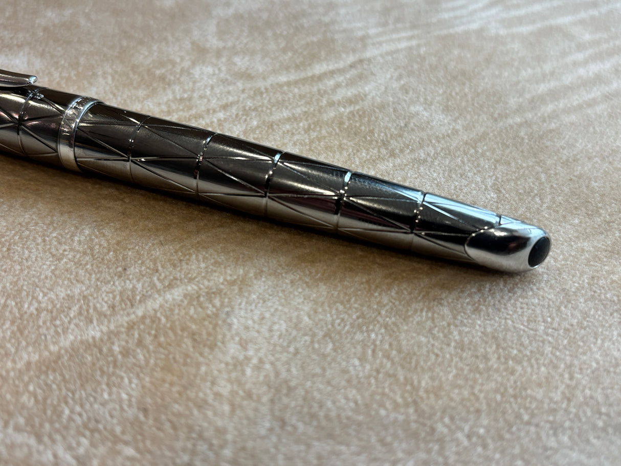 Waterman Carene Deluxe Contemporary Gunmetal with Silver Trim - Fountain Pen
