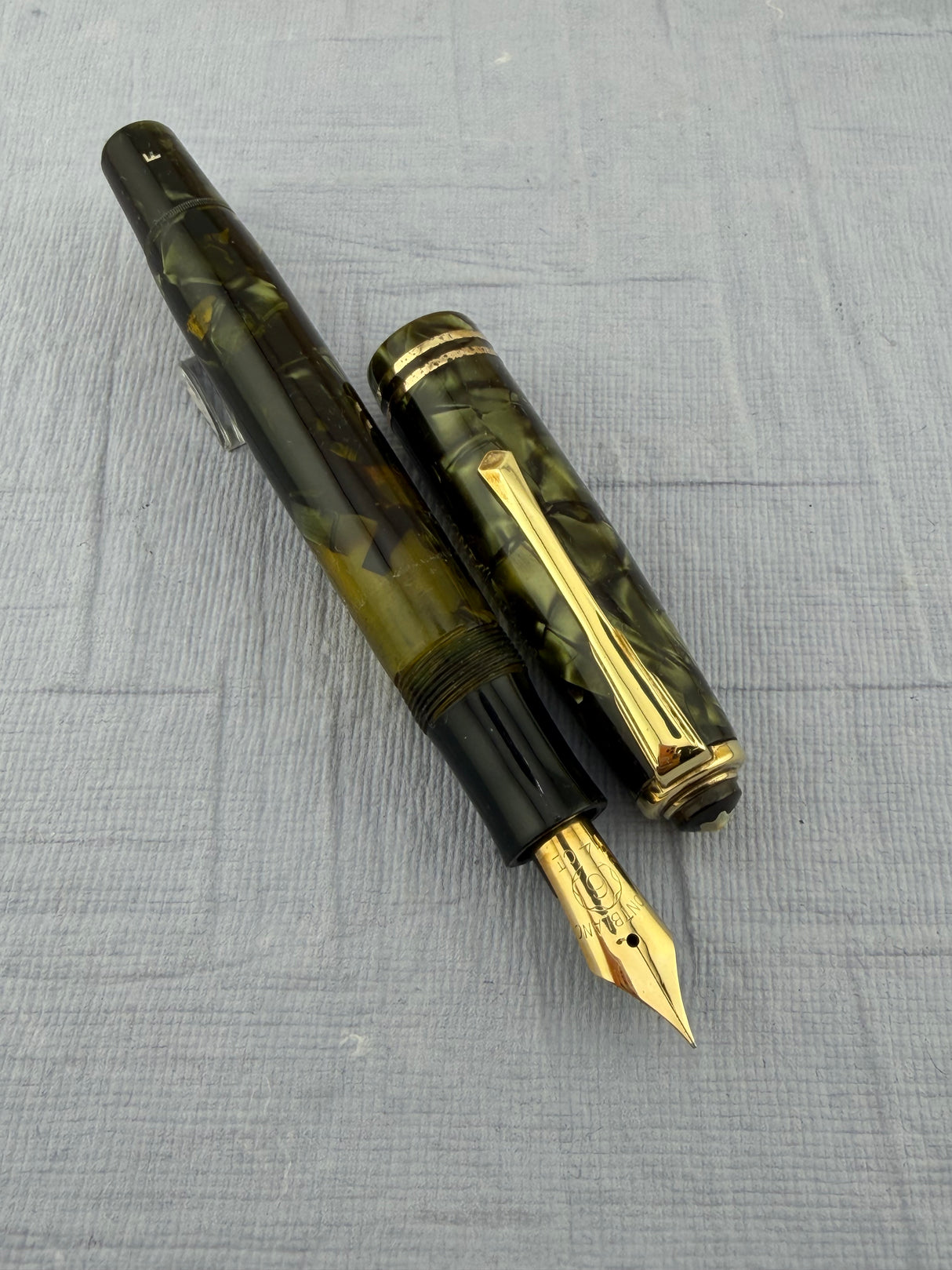 Montblanc 246 Green Celluloid Piston Filler Danish Large Ink Window Flex Nib! - Fountain Pen