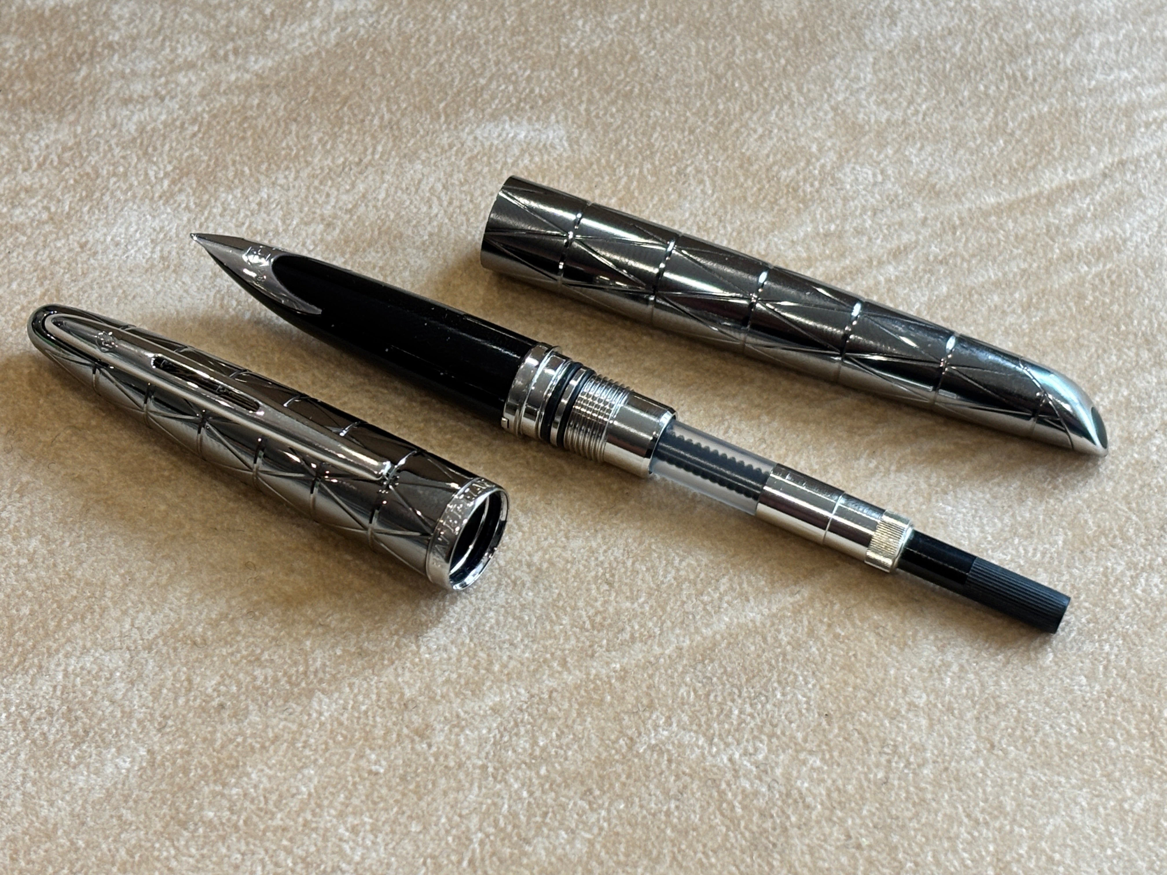 Waterman Carene Deluxe Contemporary Gunmetal with Silver Trim