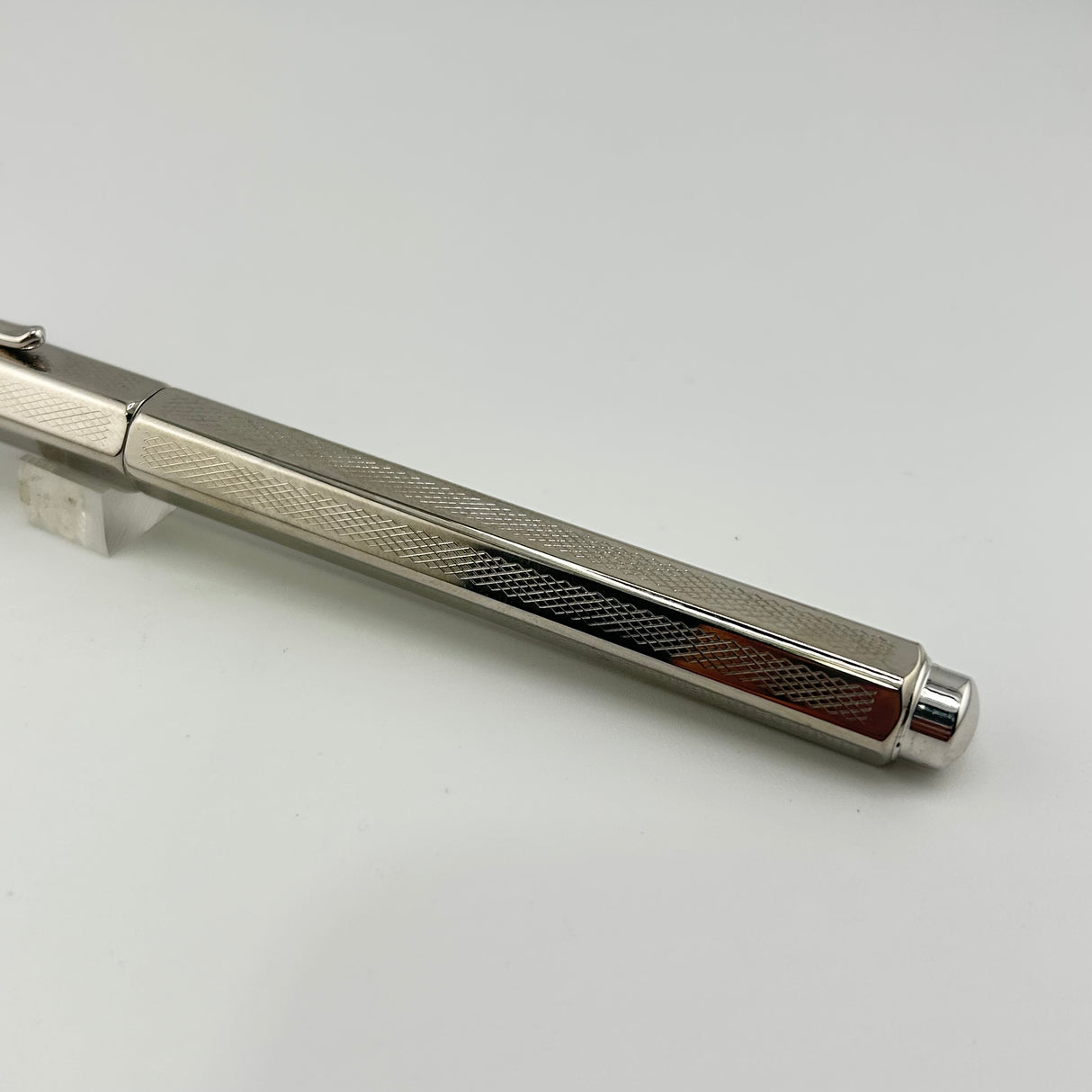 Caran D'ache Ecridor Chrome mid size " Clou de Paris " - Roller Ball