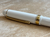 Platinum 3776 Century White Fountain Pen - Unusual Cursive Italic nib 14K