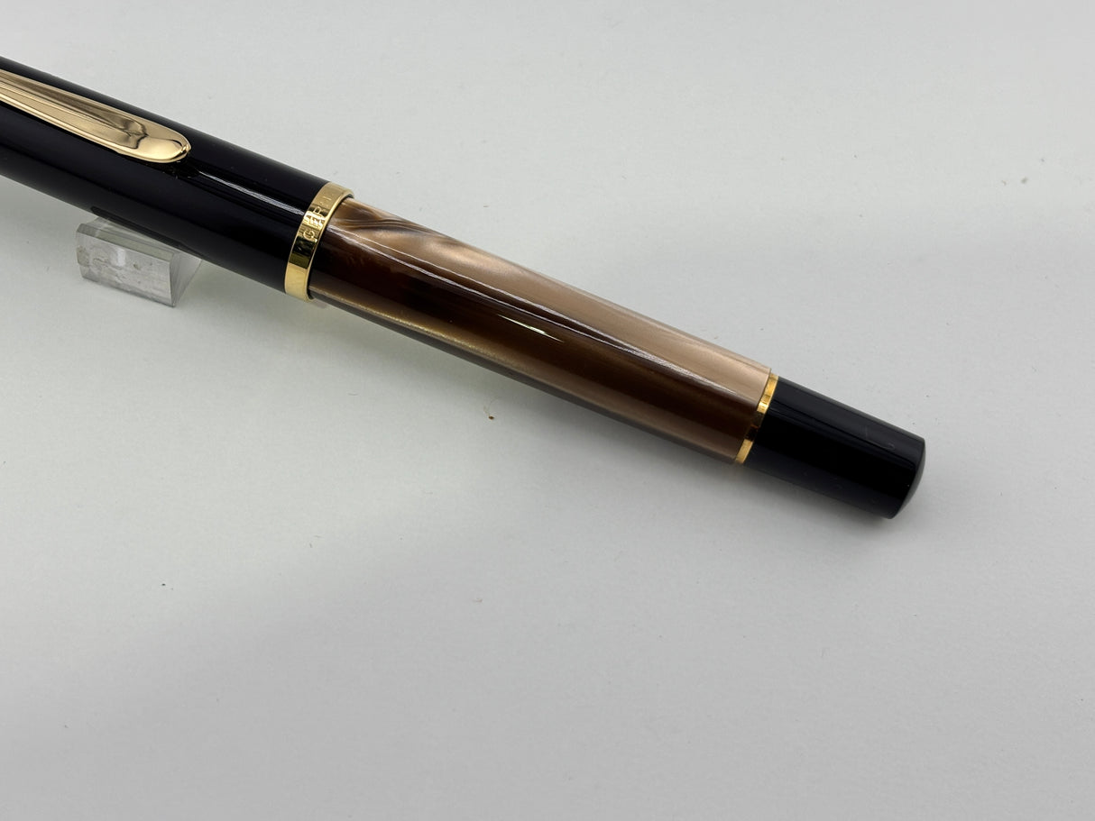 Pelikan M200 Brown Marble Pearl Fountain Pen - circa 2019