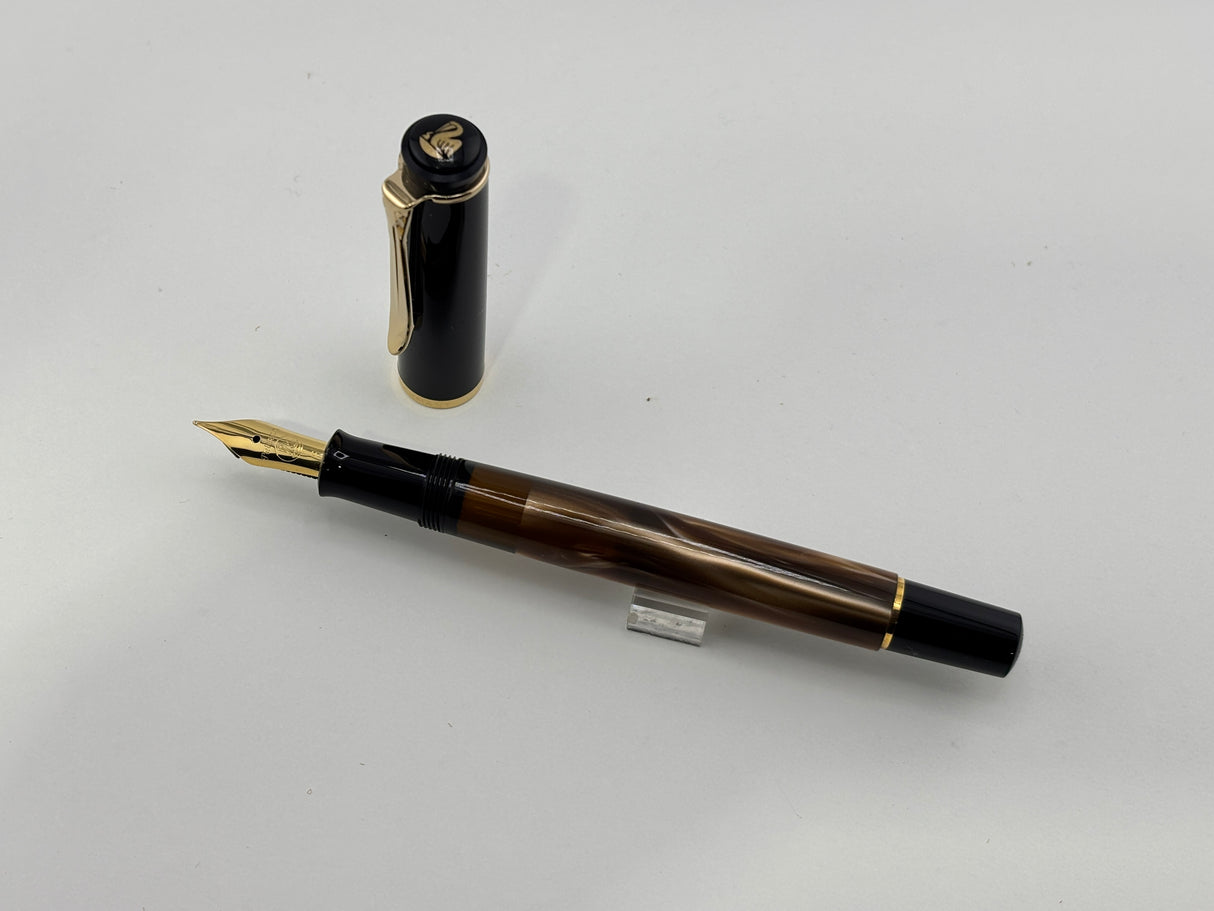 Pelikan M200 Brown Marble Pearl Fountain Pen - circa 2019
