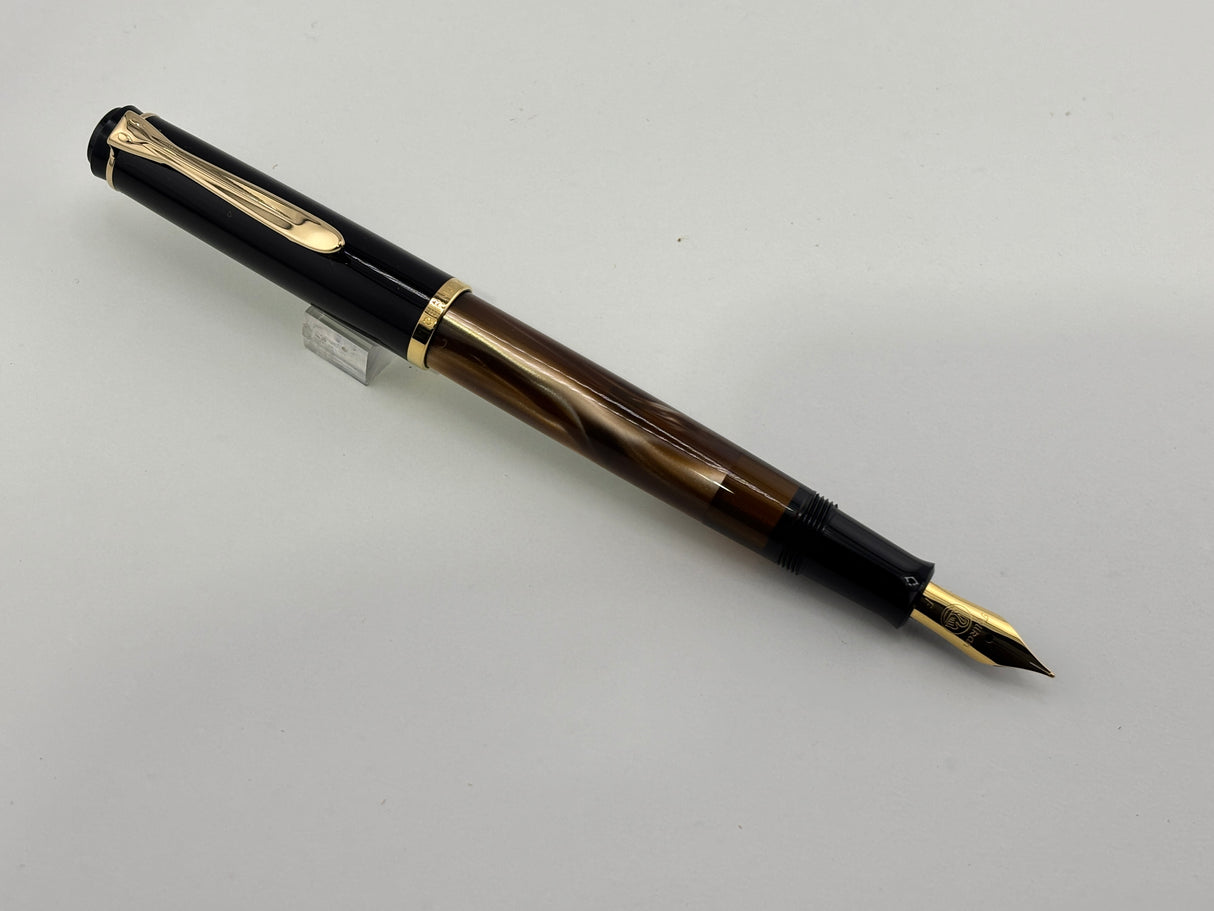 Pelikan M200 Brown Marble Pearl Fountain Pen - circa 2019