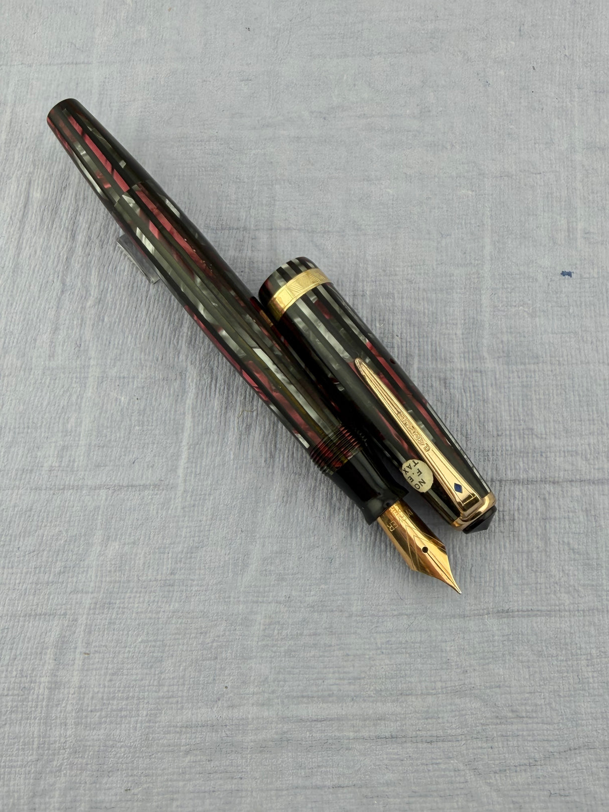 Parker Duovac Senior Vacumatic Striped Red - Fountain Pen