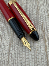 Aurora Ipsilon Resin Red With Gold Trim Pen - Fountain Pen