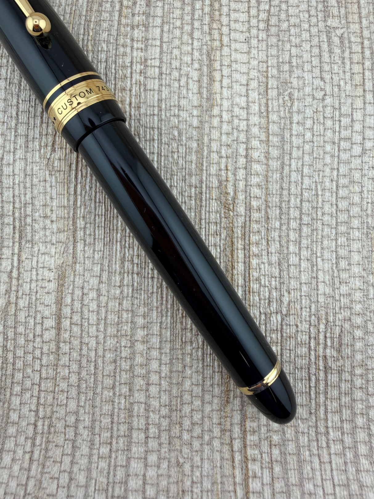 Pilot Custom 743 Black Gold Trim Gold Nib 14k Stub - Fountain Pen