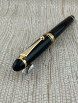 Pilot Custom 743 Black Gold Trim Gold Nib 14k Stub - Fountain Pen