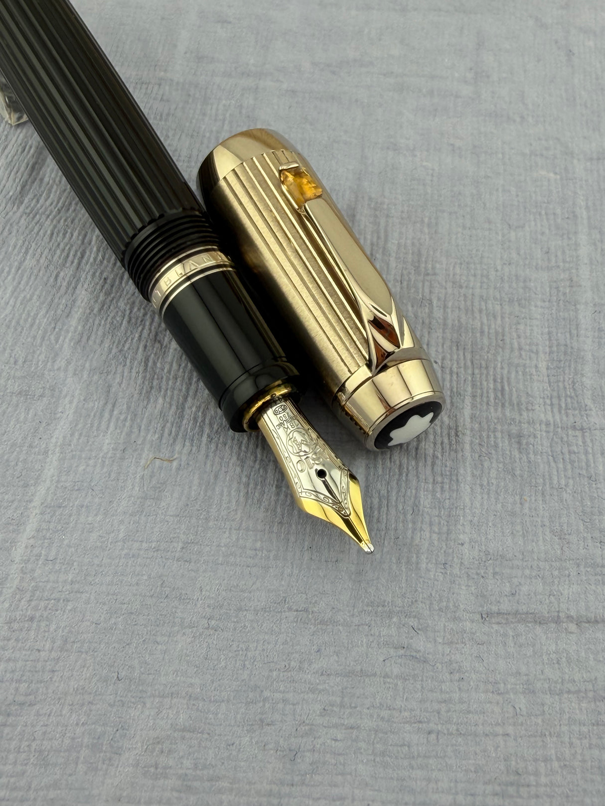 Montblanc  Boheme Doue Solitaire Ligne Citrin Pinstripe Fountain Pen - Broad 18kt Gold Nib