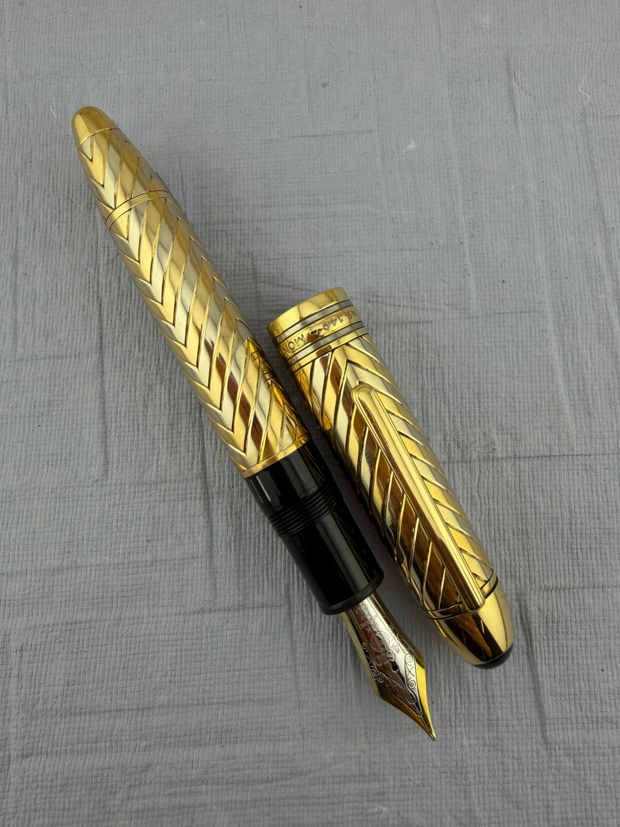 Montblanc Meisterstuck 149 Solid Golld 18kt Two-Tone Chevron Pattern Fountain Pen - The Masterpiece Montblanc 149!