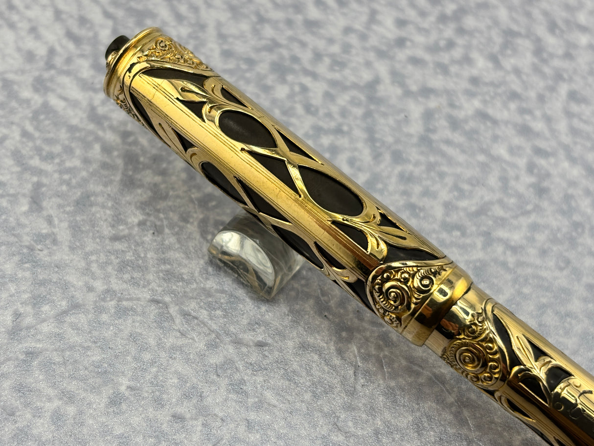 Weidlich Cincinatti Ohio Taper Barrel - Overlays cap and Barrel   - Fountain Pen