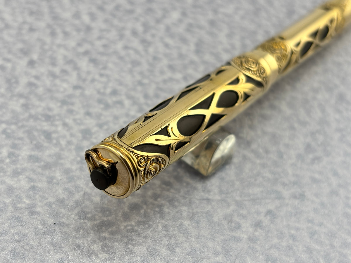 Weidlich Cincinatti Ohio Taper Barrel - Overlays cap and Barrel   - Fountain Pen