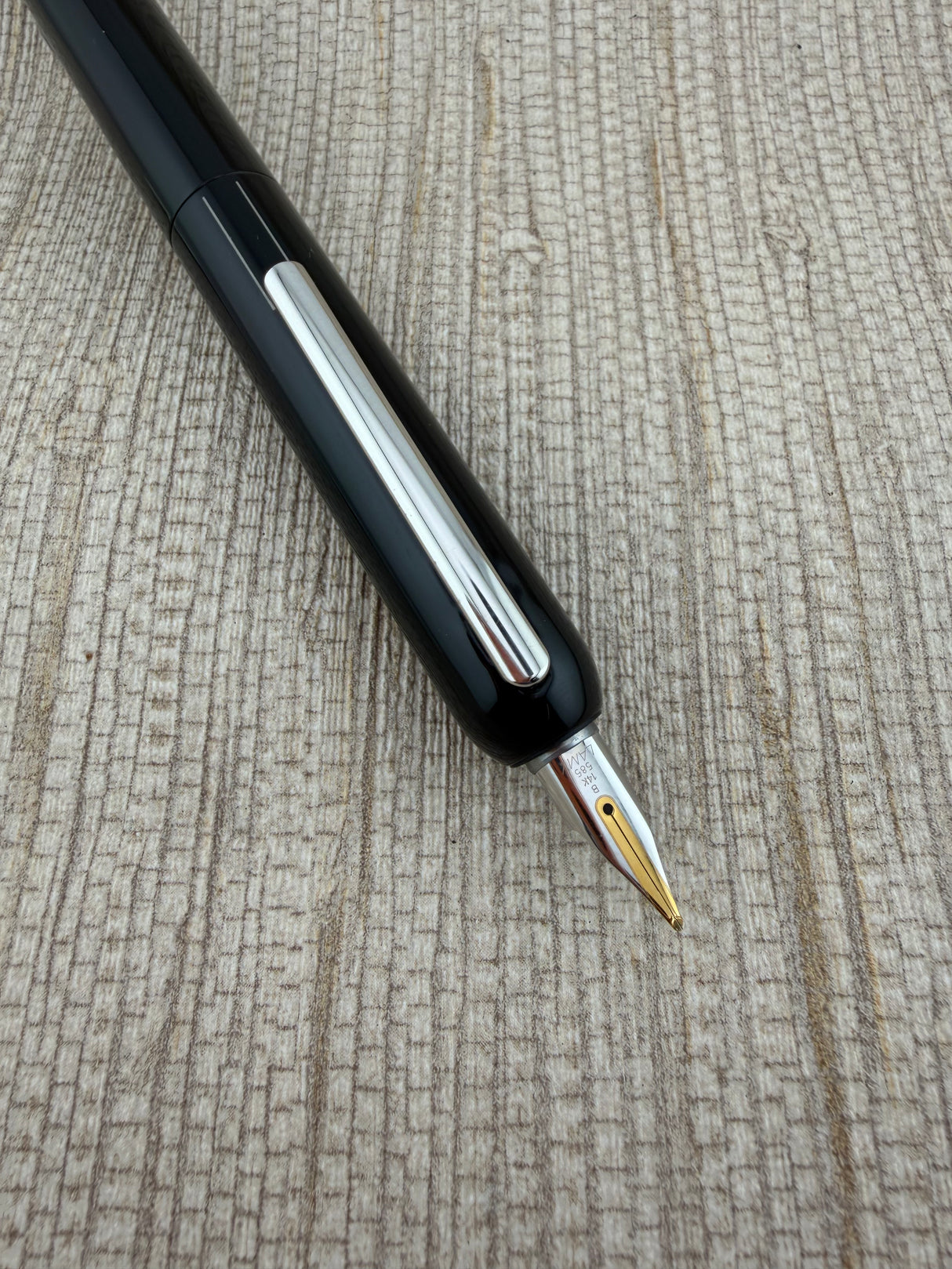 Lamy Dialog 3 Black Retractable Pen - Fountain Pen