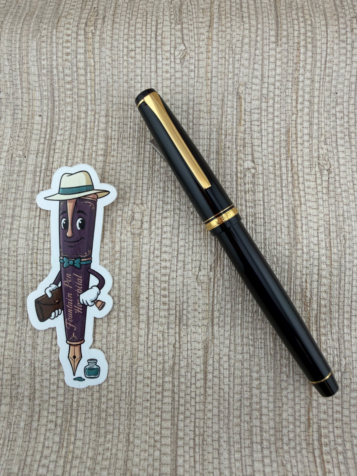 Namiki Falcon Black With Gold Trim 14K Gold Nib - Fountain Pen