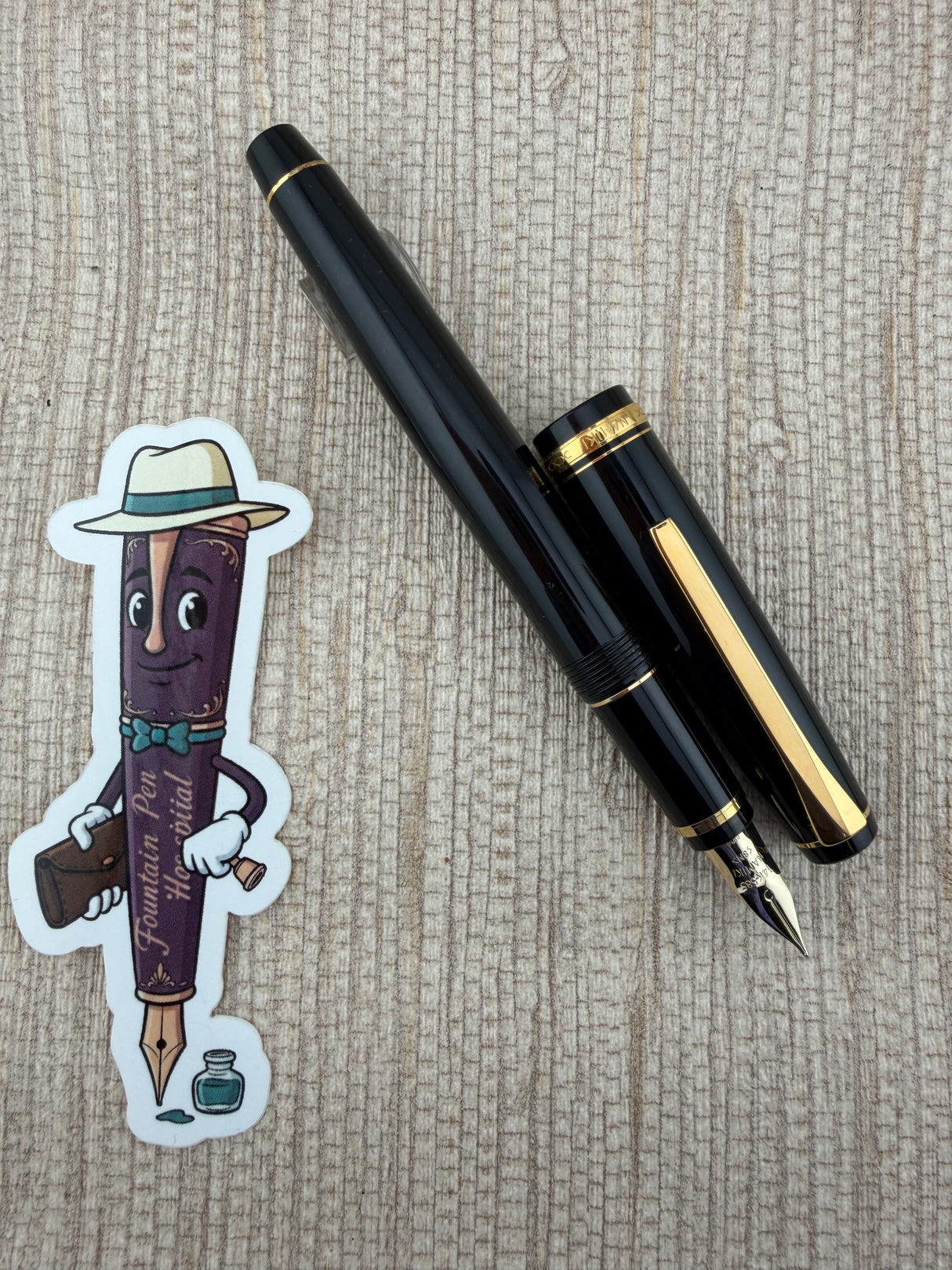 Namiki Falcon Black With Gold Trim 14K Gold Nib - Fountain Pen