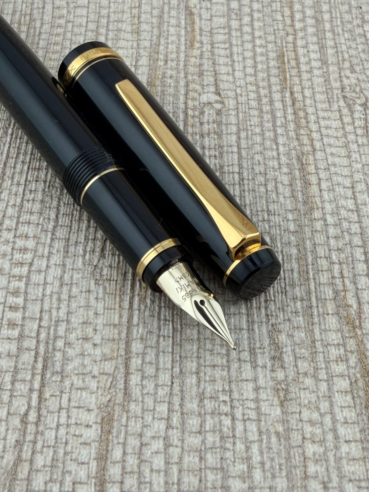 Namiki Falcon Black With Gold Trim 14K Gold Nib - Fountain Pen
