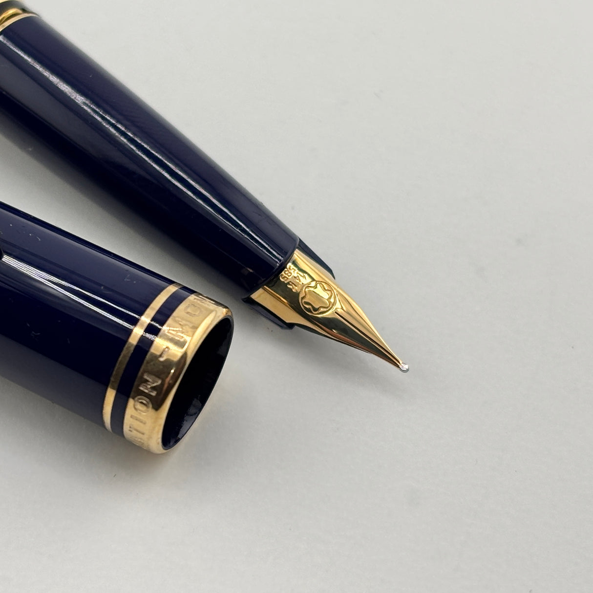 Montblanc Generation Blue Fountain Pen  - Fine 14 Kt Gold Nib