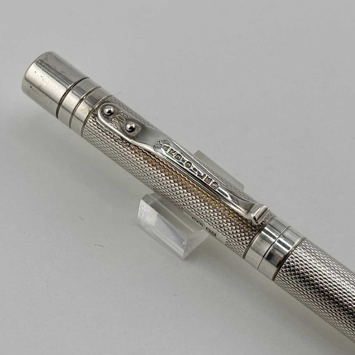 Yard O Led Viceroy Standard Barley  Sterling Silver .925 Fountain Pen - Medium 18kt Gold Nib