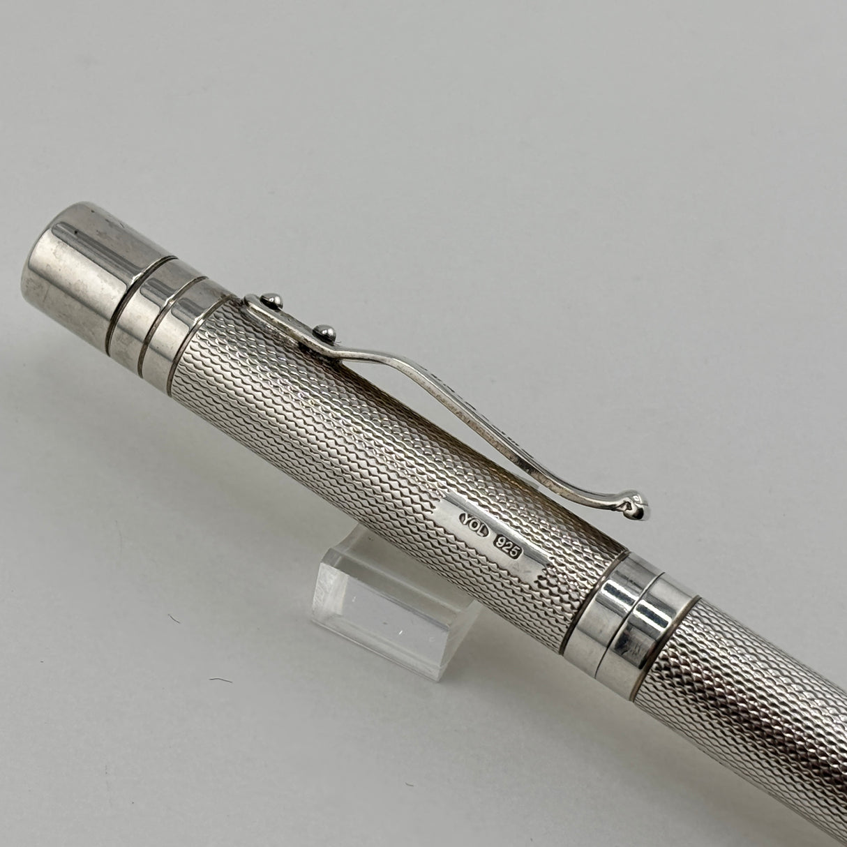 Yard O Led Viceroy Standard Barley  Sterling Silver .925 Fountain Pen - Medium 18kt Gold Nib