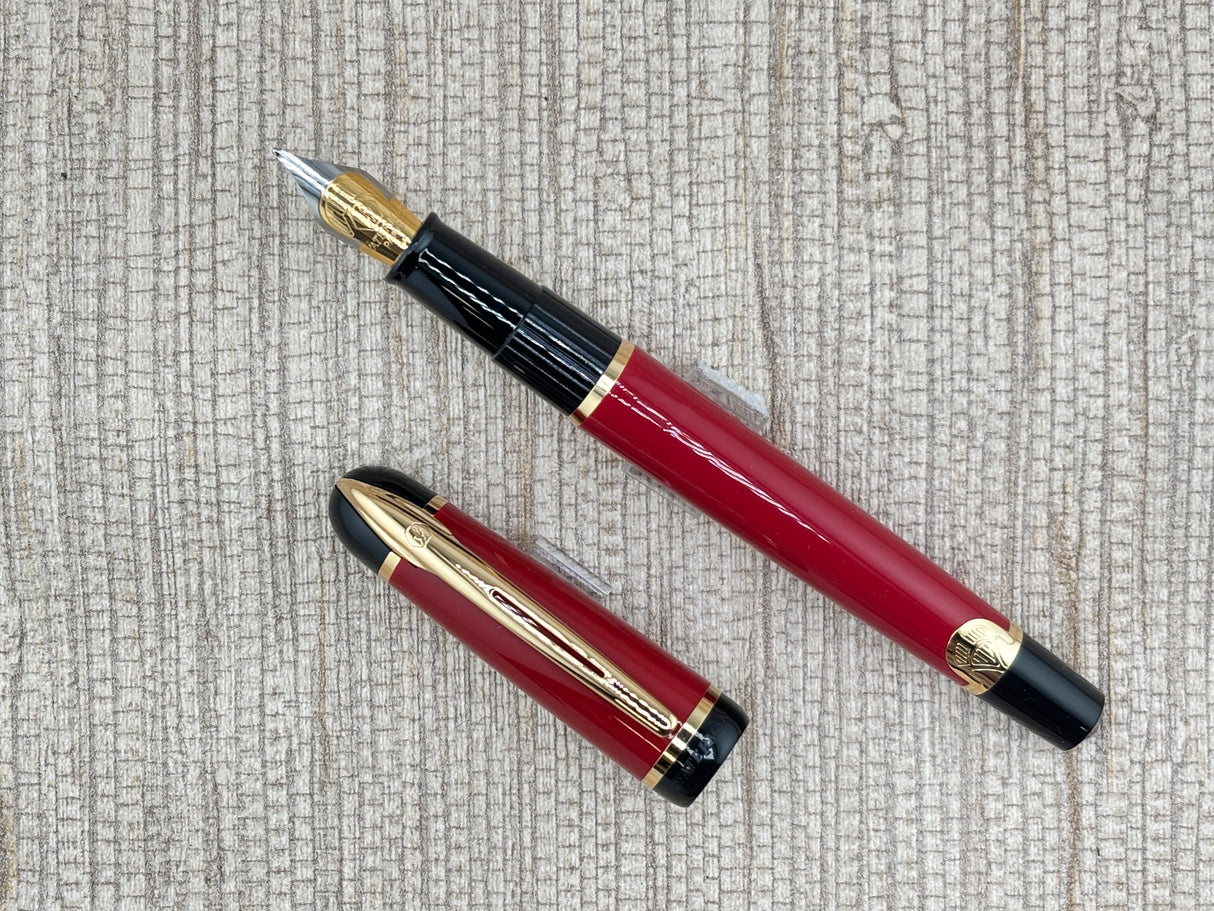 Jimmy's Pick - Waterman Phileas Solid Red with Gold-tone Trim - Fountain Pen