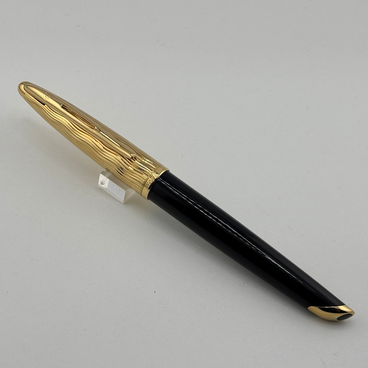 Waterman Carene Deluxe Black Barrel/Gold-Plated Wave Design Cap Fountain  Pen  - Fine 18 Kt Gold Nib
