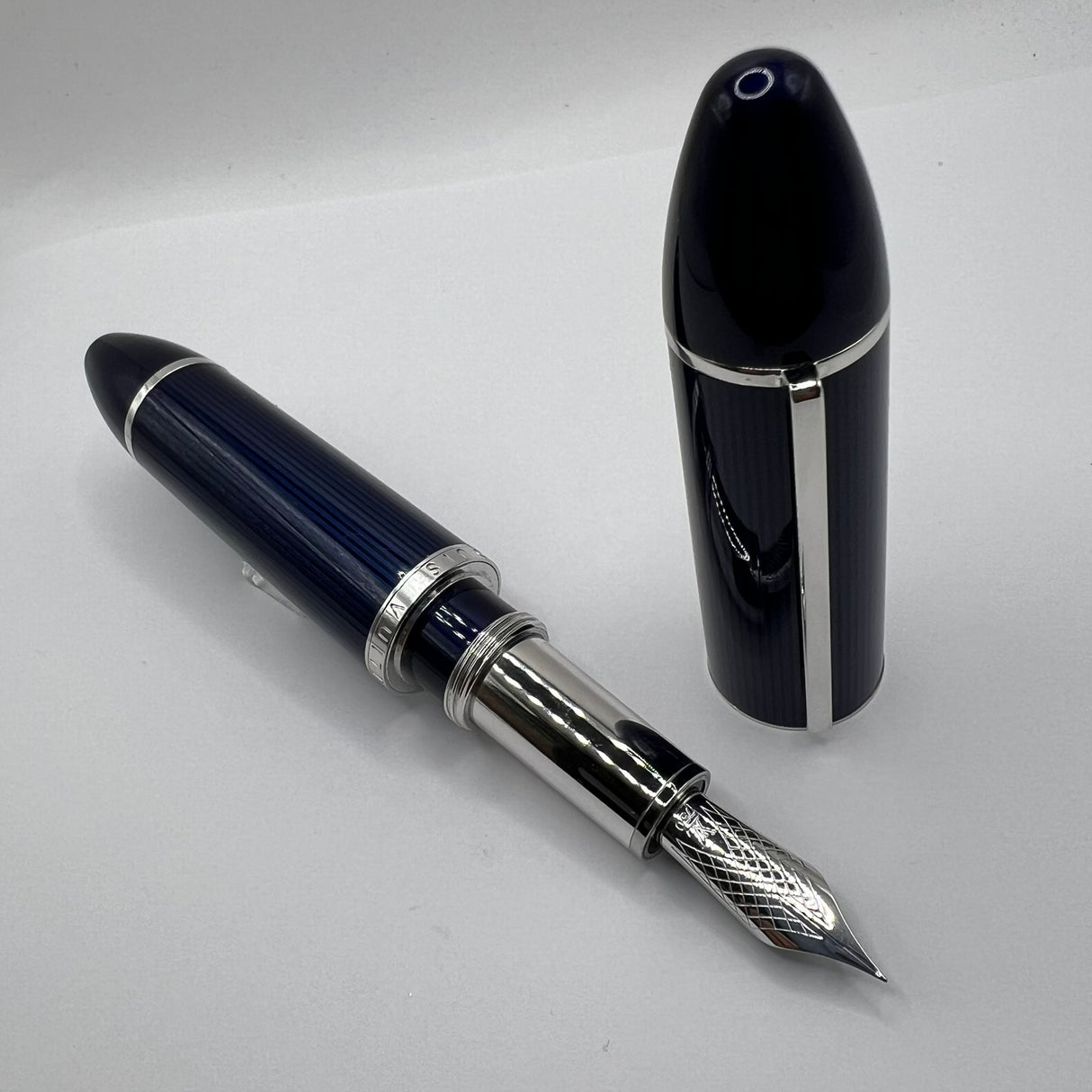 Louis Vuitton Blue Striped Lacquered Cargo Fountain Pen - Fine 18kt Gold Nib - RARE!