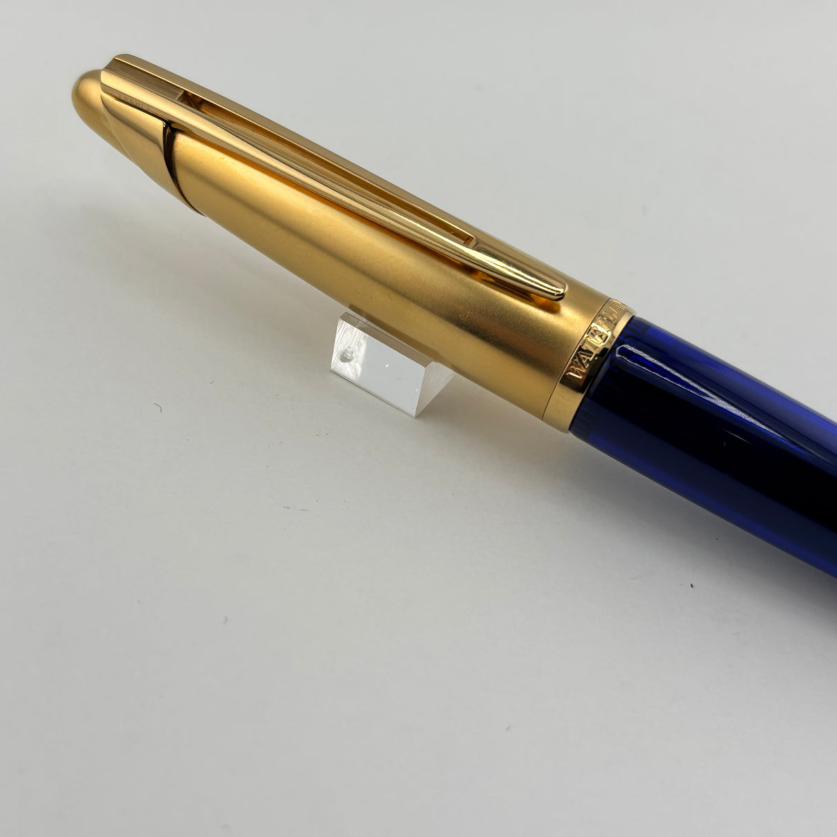 Waterman Edson Blue Translucent Fountain Pen  - Medium 18 Kt Gold Nib