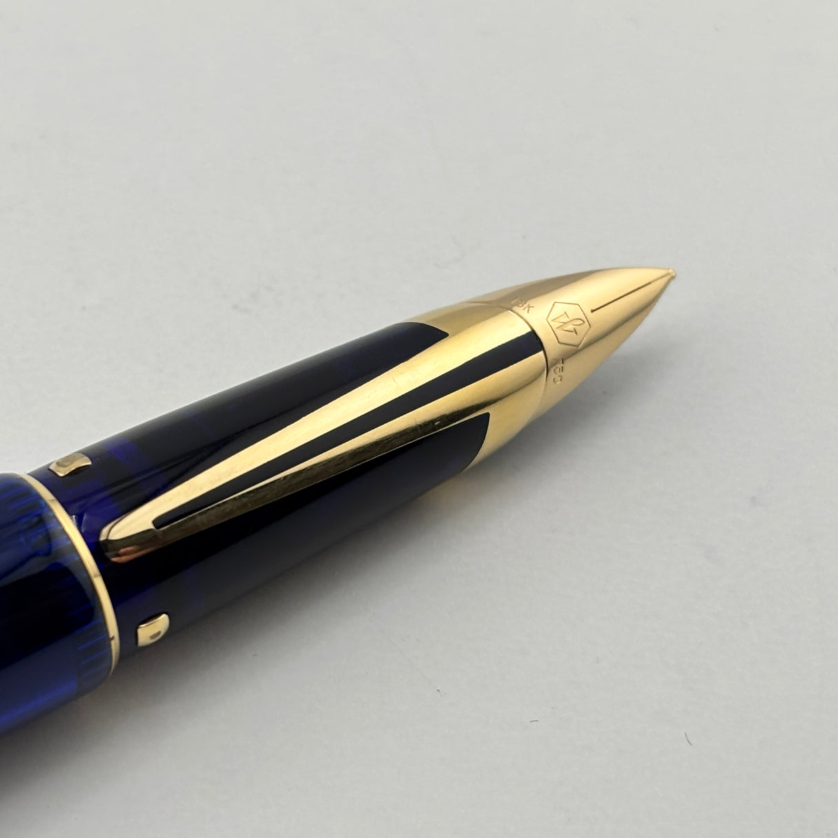 Waterman Edson Blue Translucent Fountain Pen  - Medium 18 Kt Gold Nib