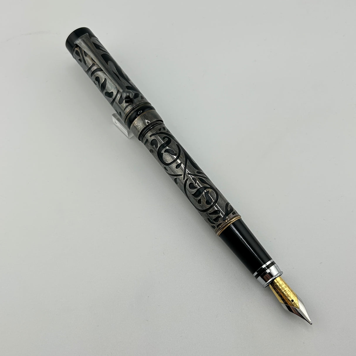 Laban Silver plated overlays oversize pen  - Fountain Pen