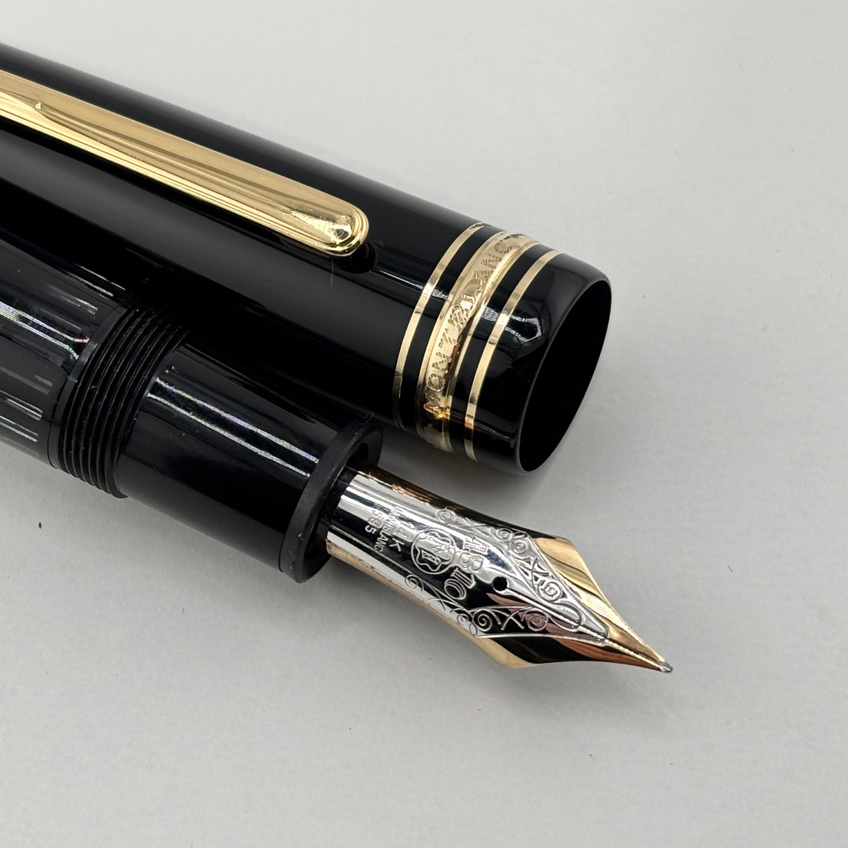 Montblanc Meisterstuck Black Resin #149 (Largest) Fountain Pen - Medium 14kt Gold Nib
