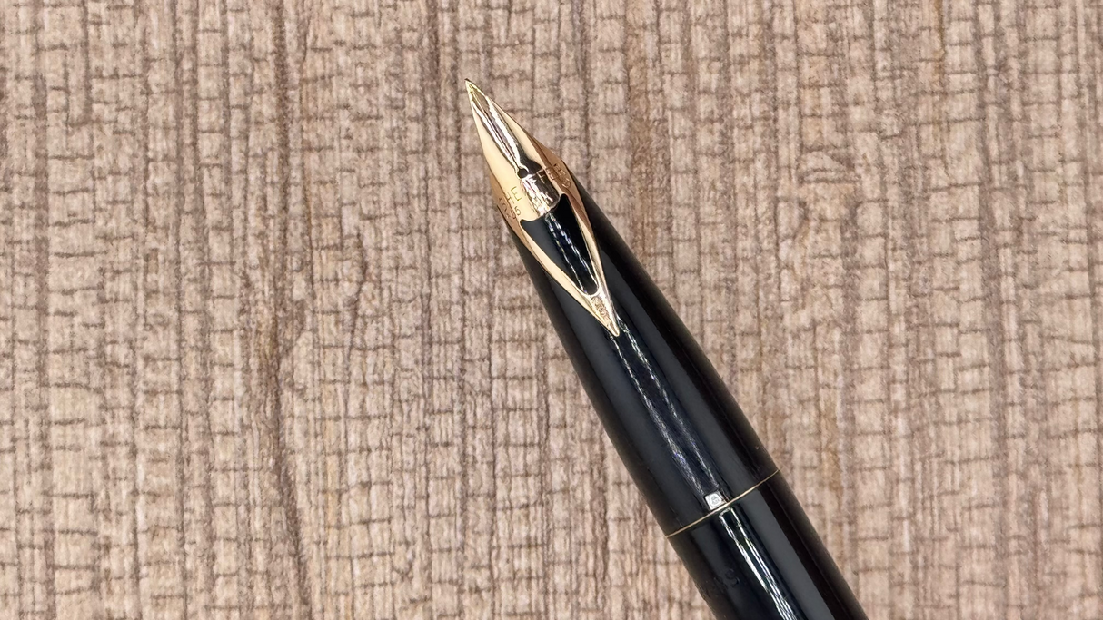 Sheaffer Imperial Black and Gold 14k Gold Nib - Fountain Pen