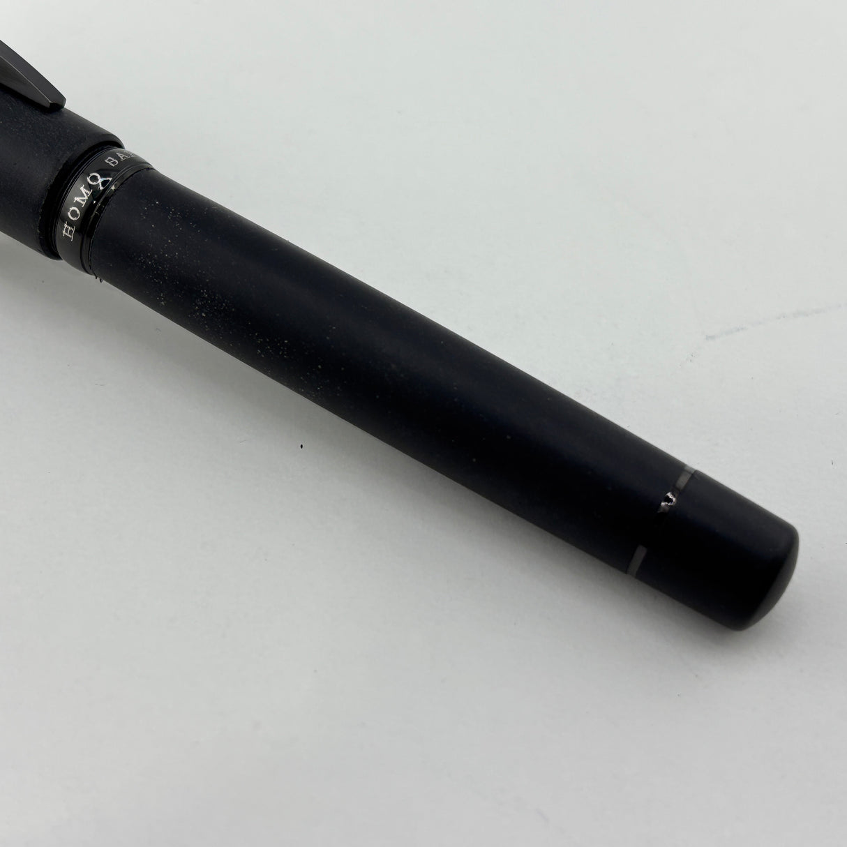 Visconti Homo Sapiens Dark Age Mid-Size Fountain Pen - Flexible Fine 23K Palladium Nib